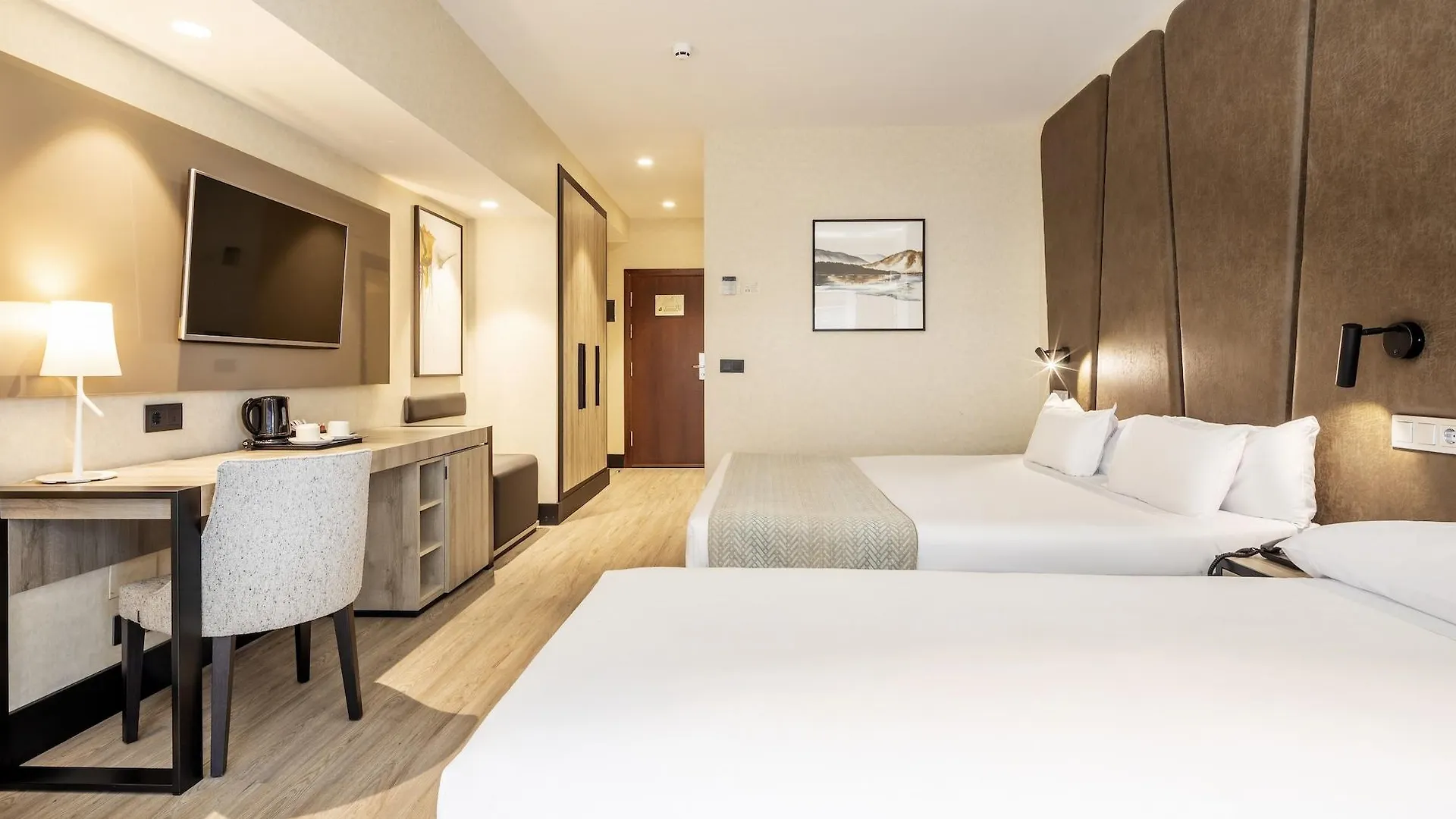 Ilunion Malaga Hotel 4*,