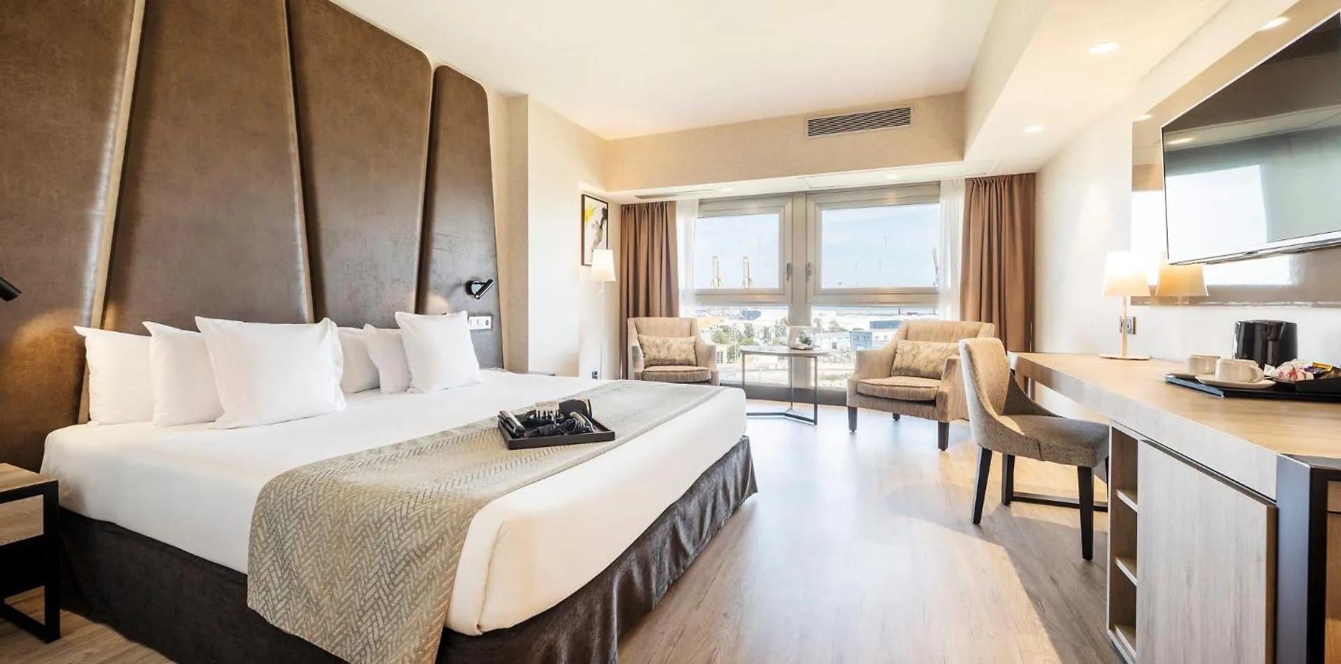Ilunion Malaga Hotel