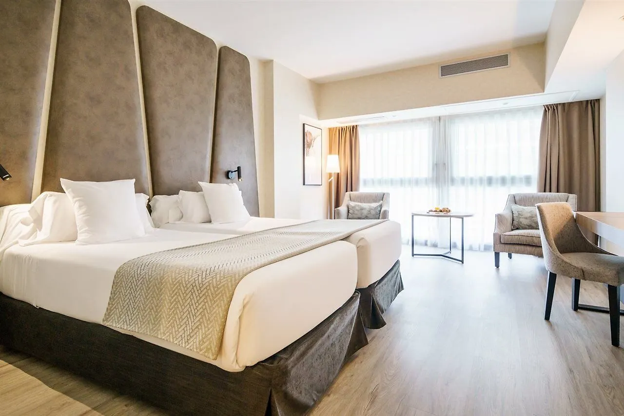 Ilunion Malaga Hotel 4*,